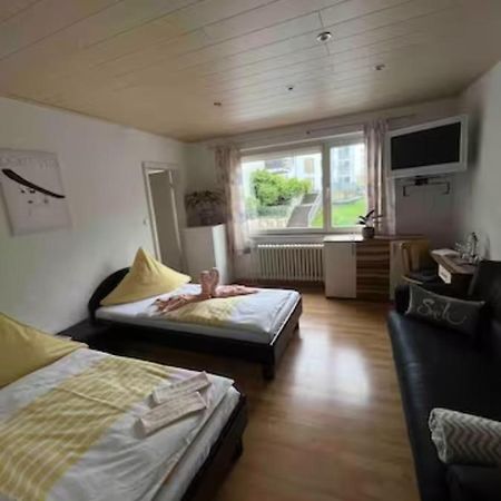 Zimmer In Koeln Экстерьер фото