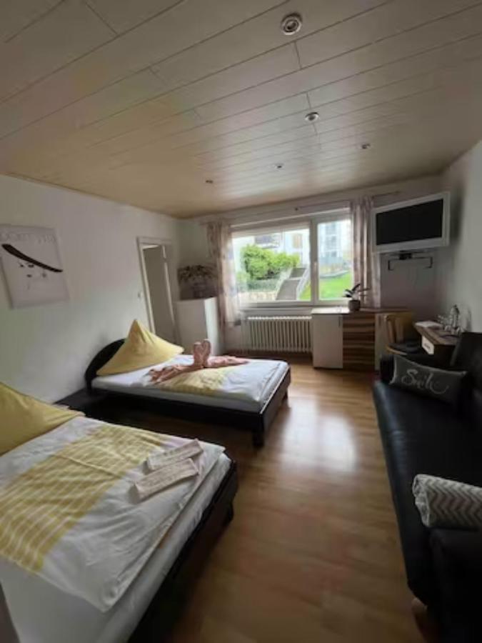 Zimmer In Koeln Экстерьер фото