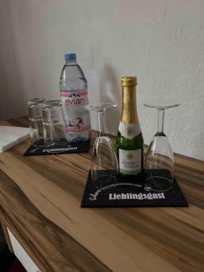Zimmer In Koeln Экстерьер фото